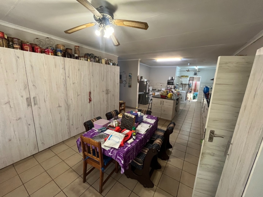 4 Bedroom Property for Sale in Geelhoutpark North West
